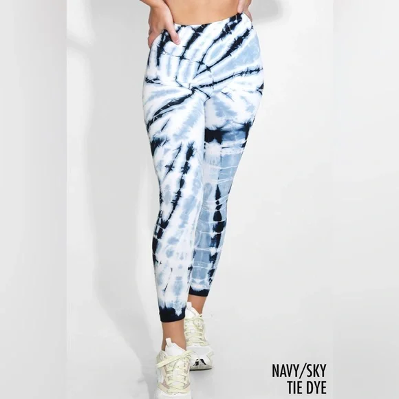 Nikibiki Spiral Tie Dye Leggings | One Size - Picture 3 of 9